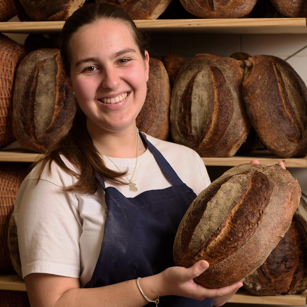 Leonor - Atendimento / Customer Service